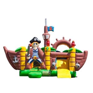 Springkussen Piratenboot 1 Springkussen Piratenboot 1